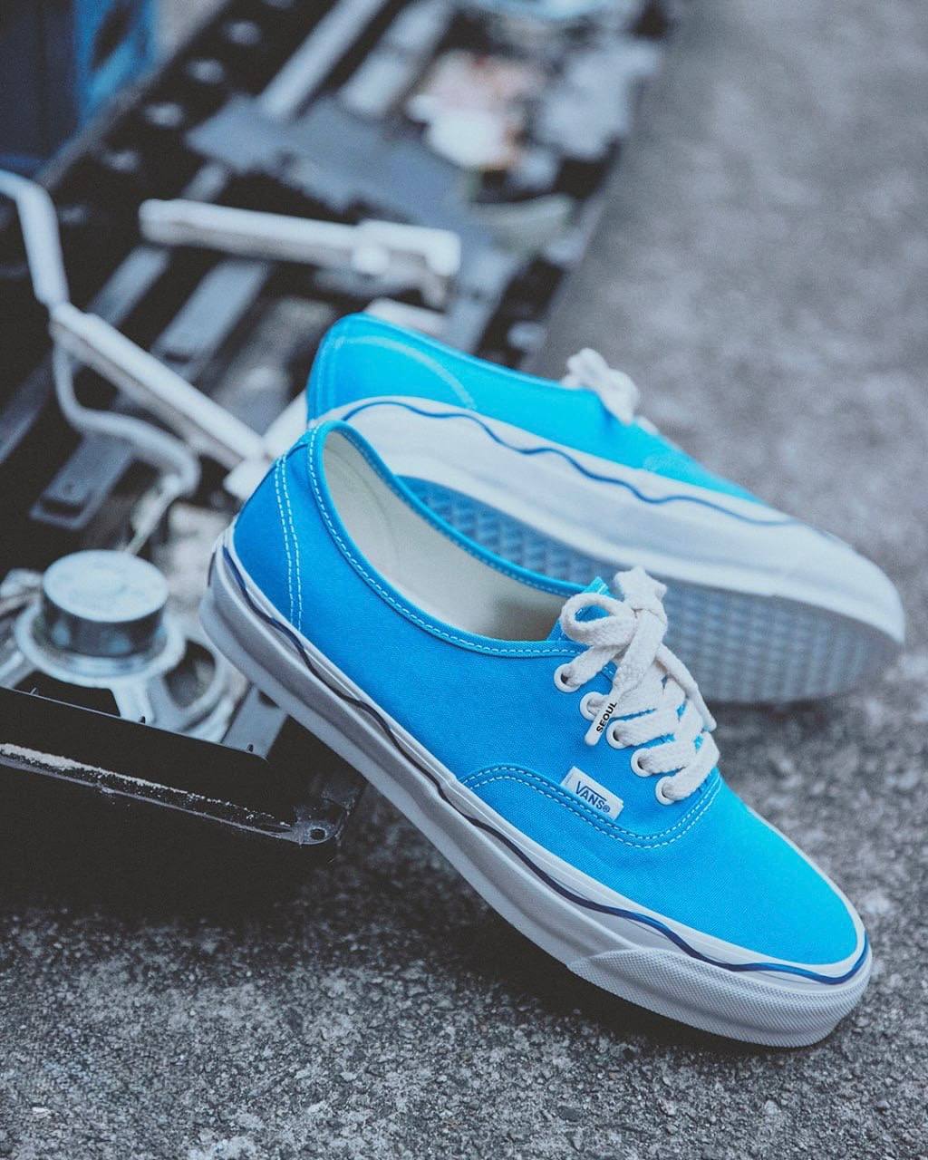 VANS PREMIUM AUTHENTIC 44 - SEOUL